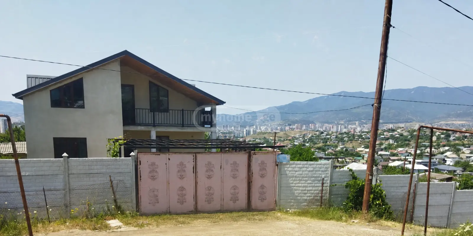 7 Room Private House For Sale view 1