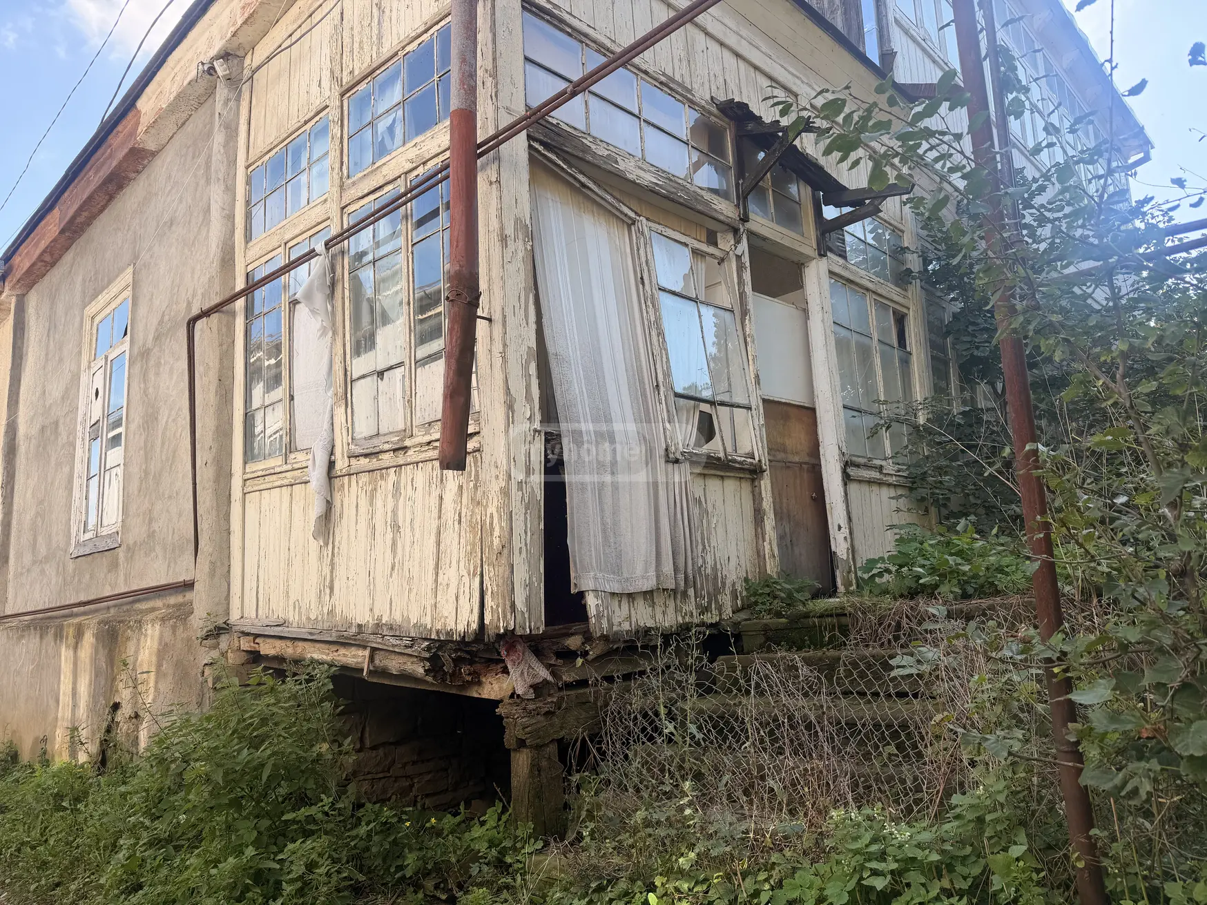 1 Room Private House For Sale view 1
