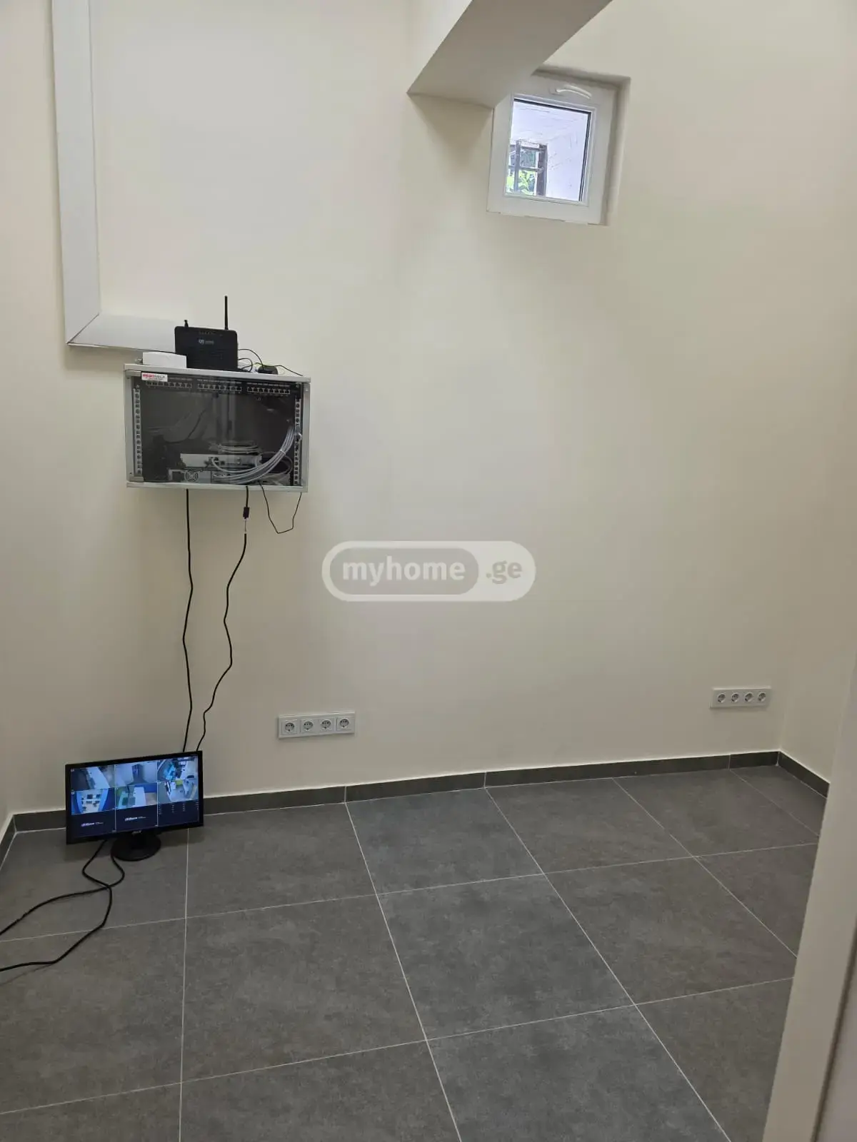 Universal Commercial Area For Sale In Chugureti view 16