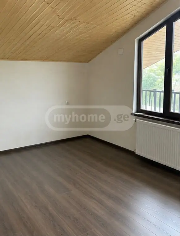 7 Room Private House For Sale view 6