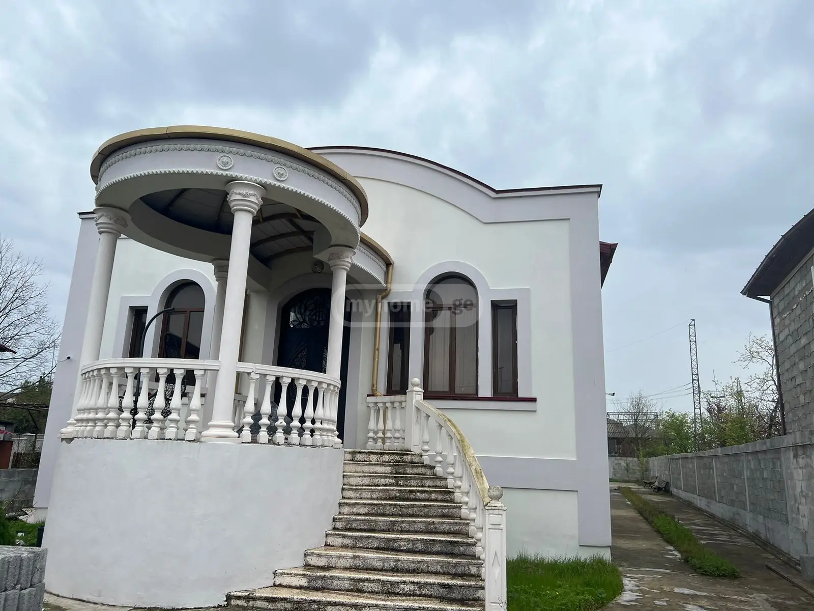6 Room Private House For Rent In Foti view 8