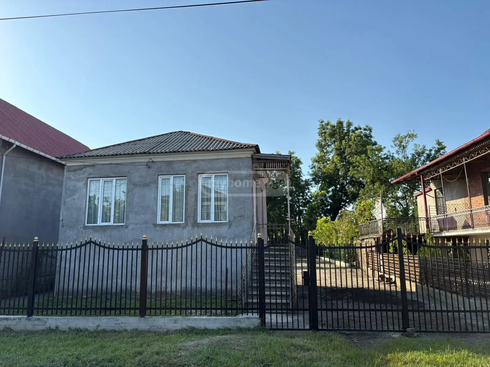 3 Room Private House For Sale view 1