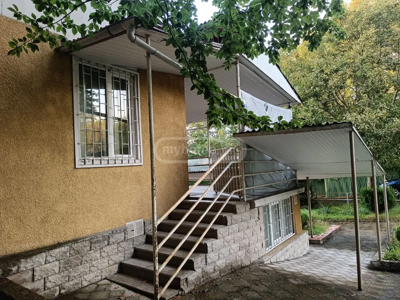5 Room Private House For Sale view 6
