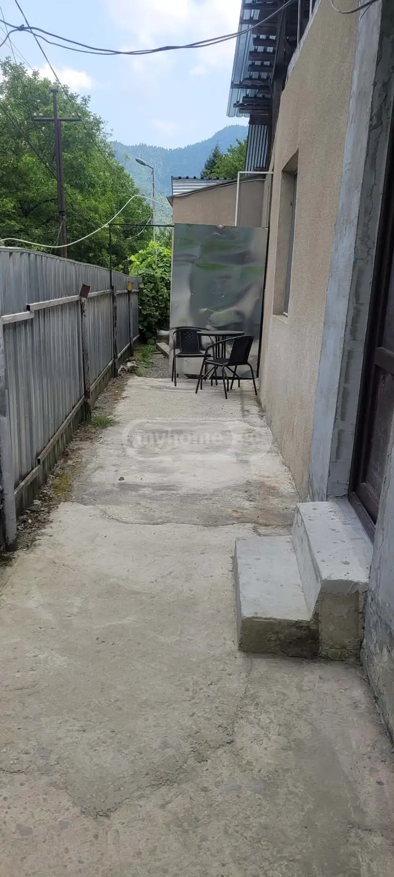 6 Room Private House For Rent In Borjomi view 2