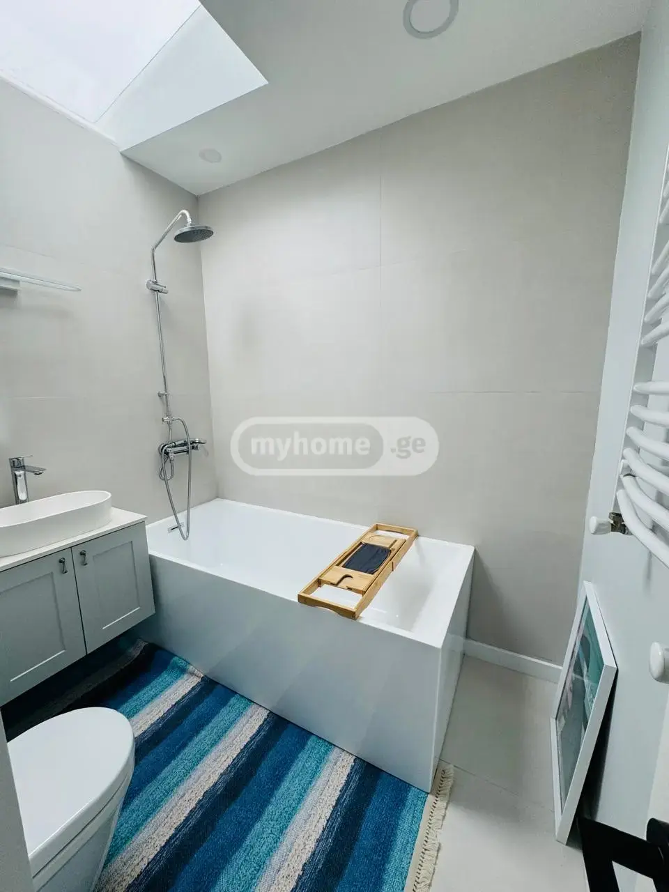 4 Room Private House For Rent In Sololaki view 9