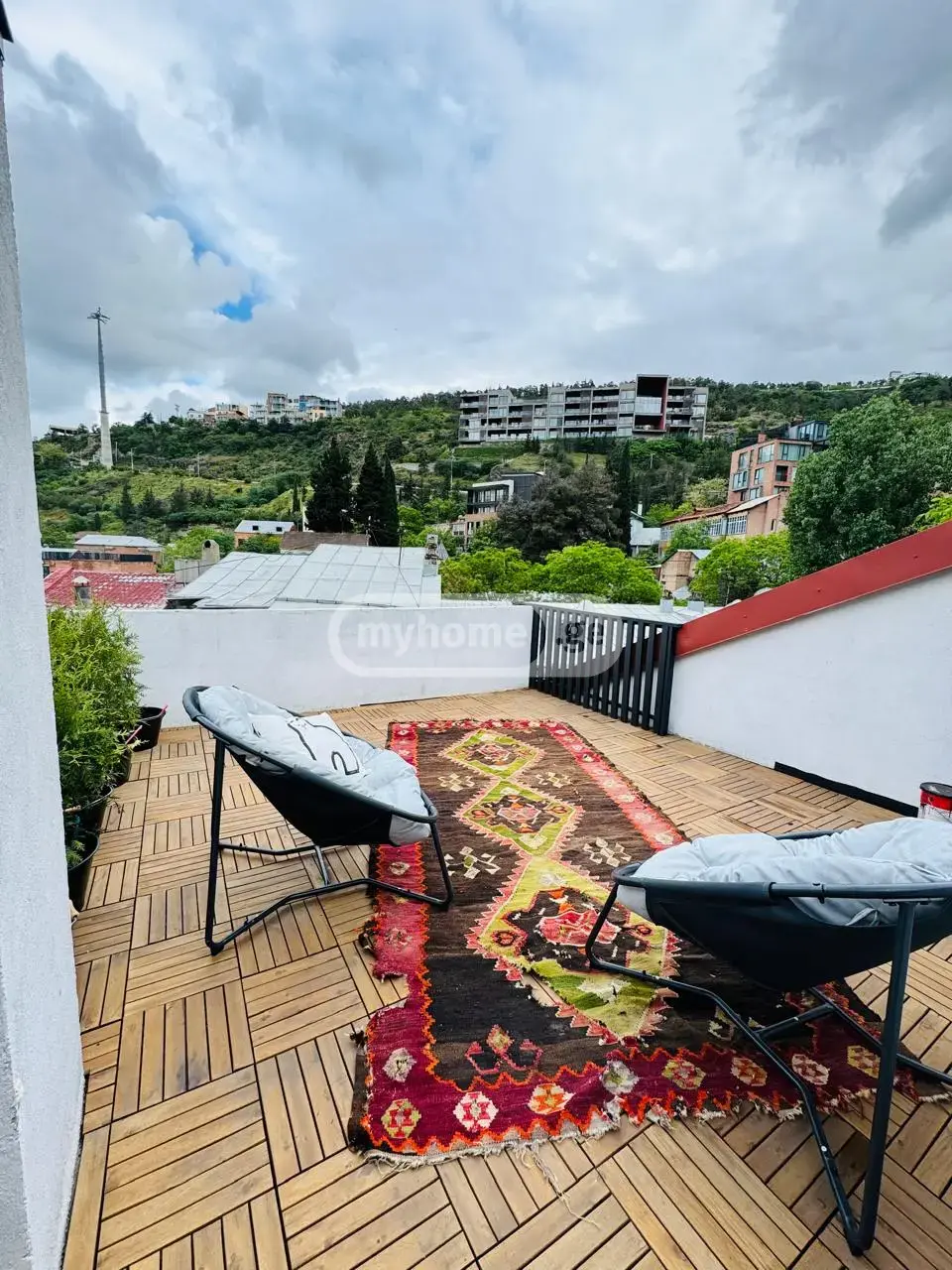 4 Room Private House For Rent In Sololaki view 4