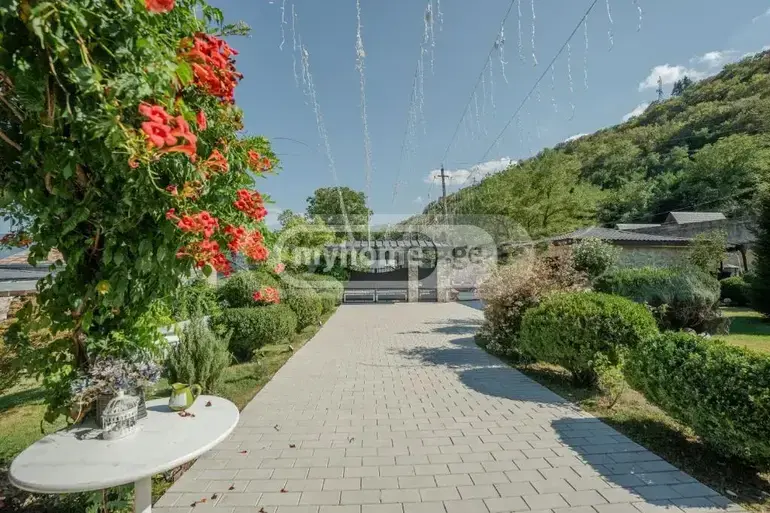 10+ Room Hotel For Sale In Ananuri, In Dusheti Municipality view 5