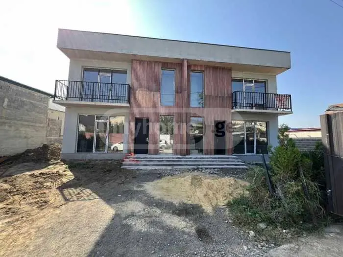 10+ Room Private House For Sale In Gldani view 1