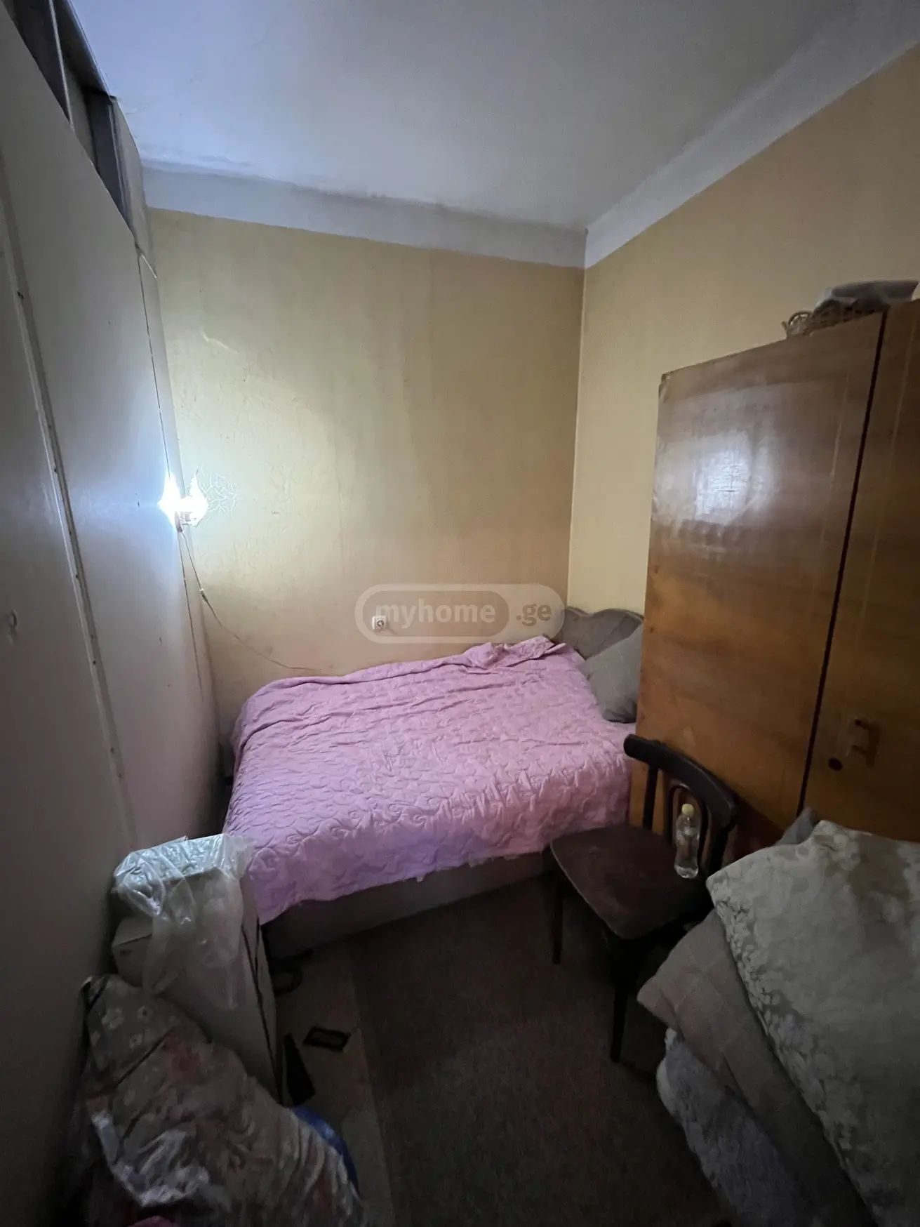 8 Room Private House For Sale view 16