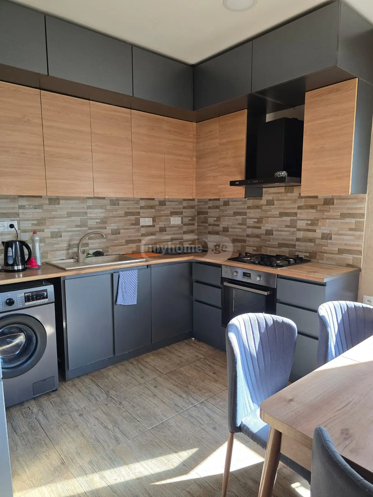 5 Room Private House For Sale view 2