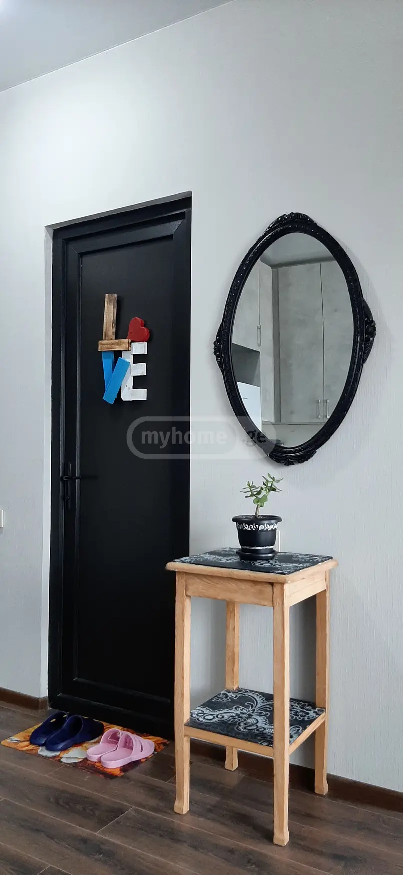 2 Room Apartment Daily Rent In Khashuri view 4
