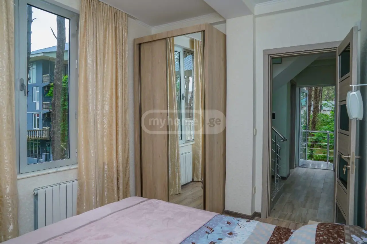 4 Room Private House For Rent In Foti view 5