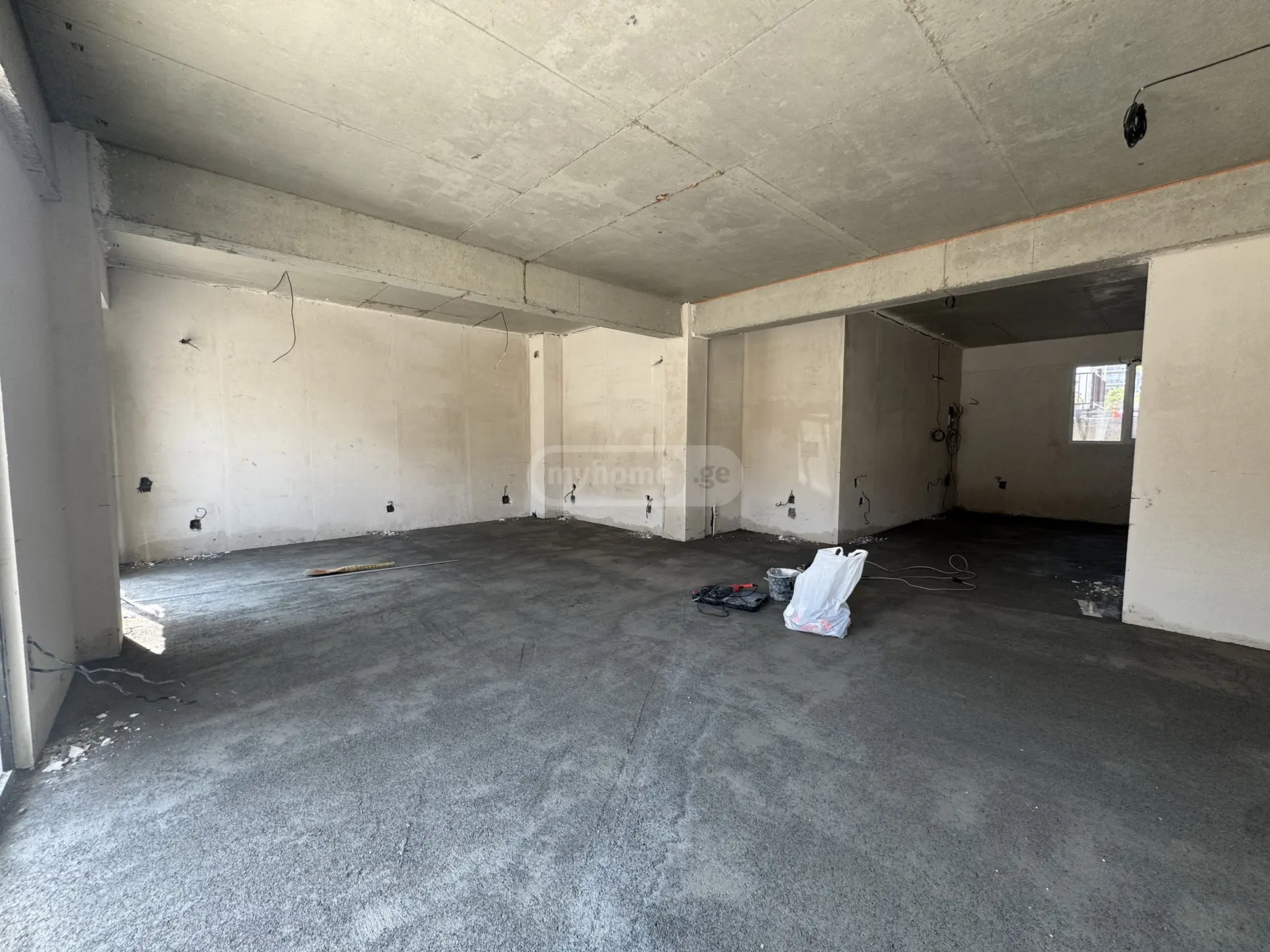 Universal Commercial Area For Rent In Samgori view 1