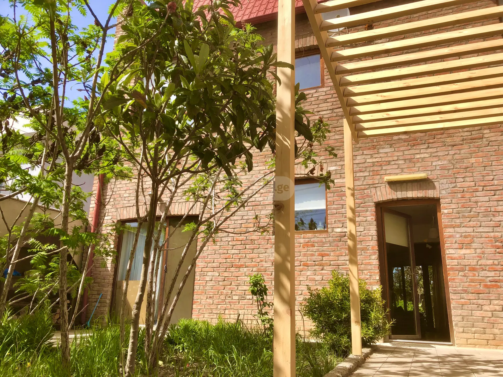 7 Room Private House For Sale view 1