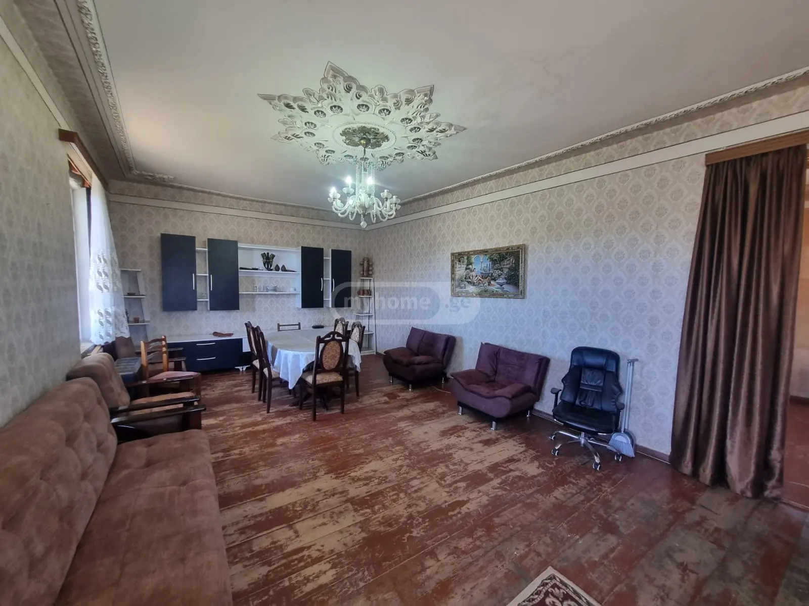 5 Room Private House For Sale view 3