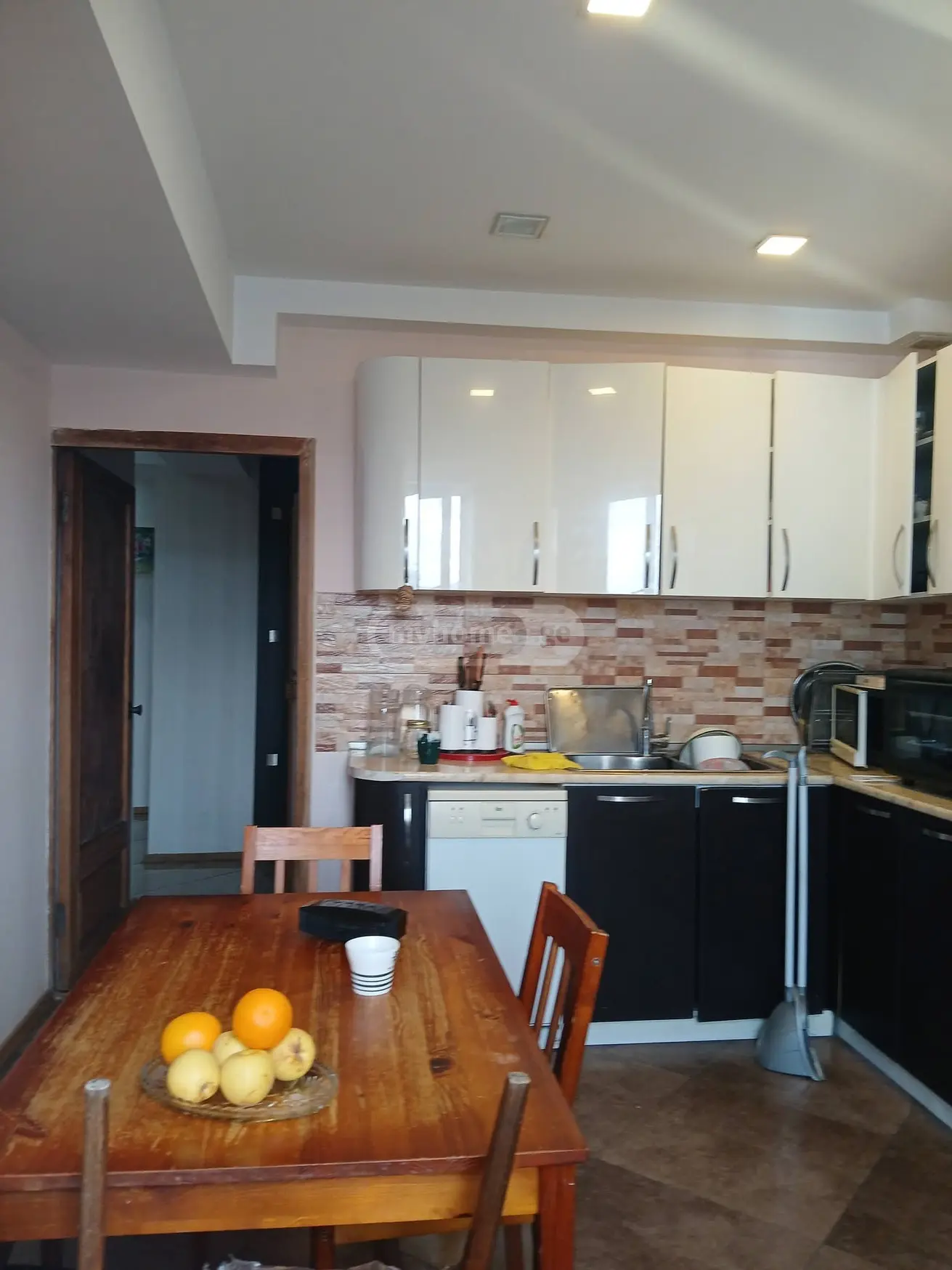 4 Room Apartment For Sale view 3