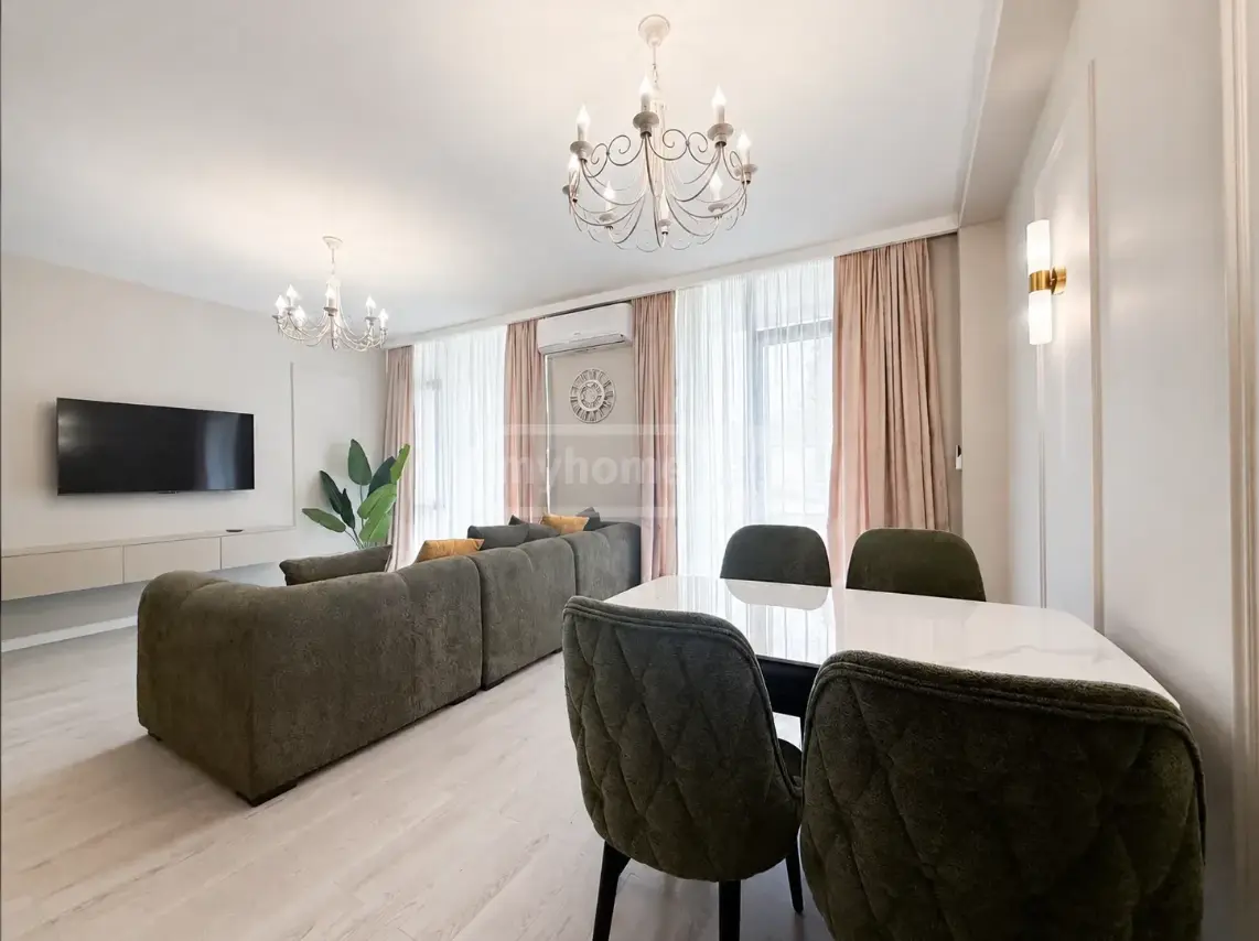 6 Room Private House For Rent view 2