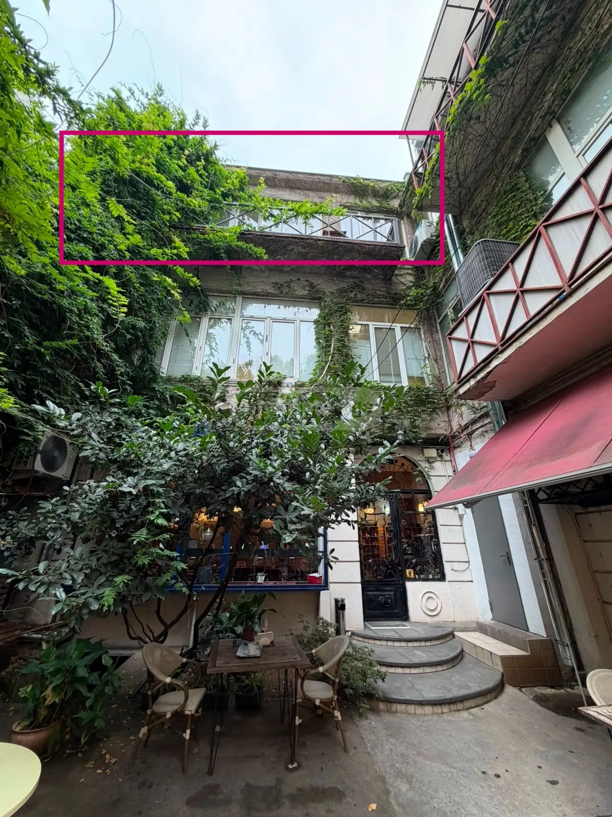 Office Commercial Area For Rent In Mtatsminda view 13