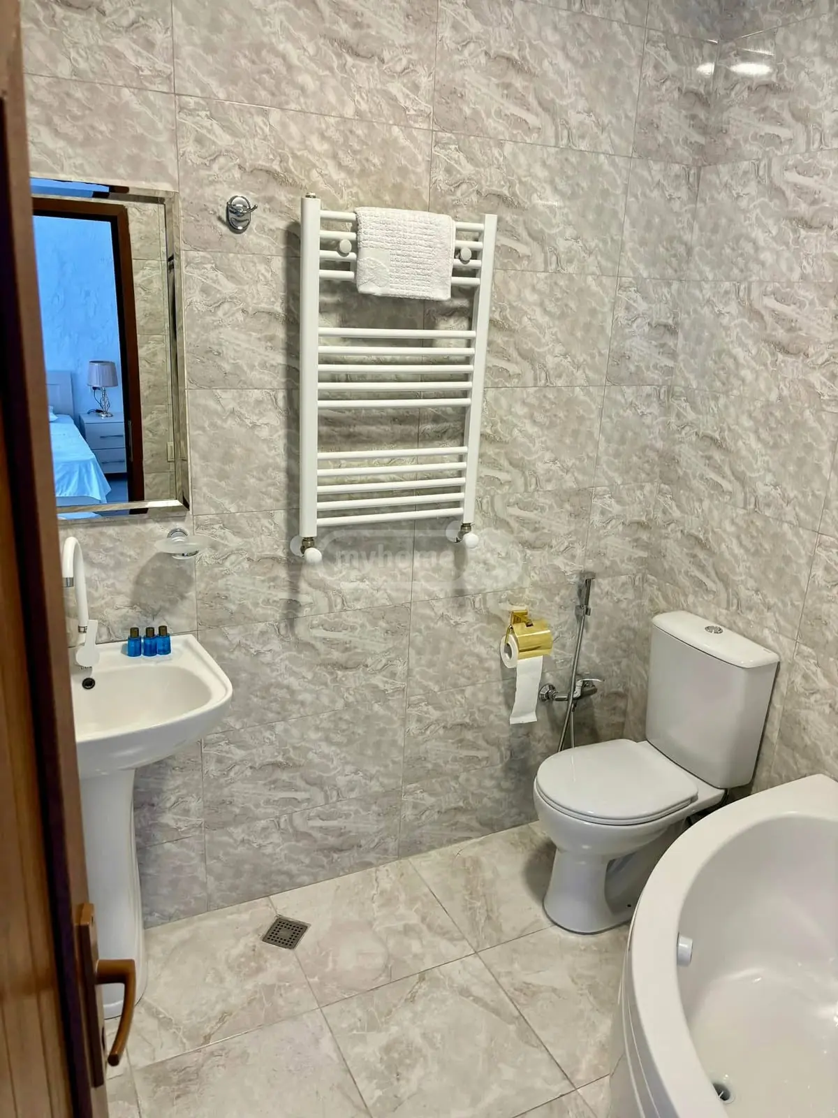4 Room Country House For Rent In Kvariati, In Khelvachauri Municipality view 16