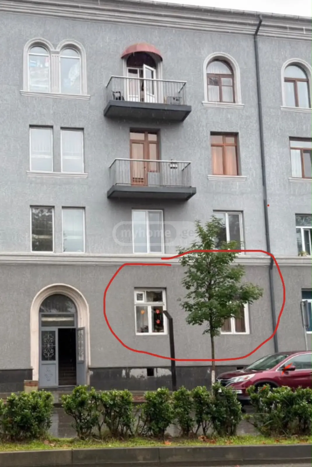 Продажа 4-комната Квартира view 2