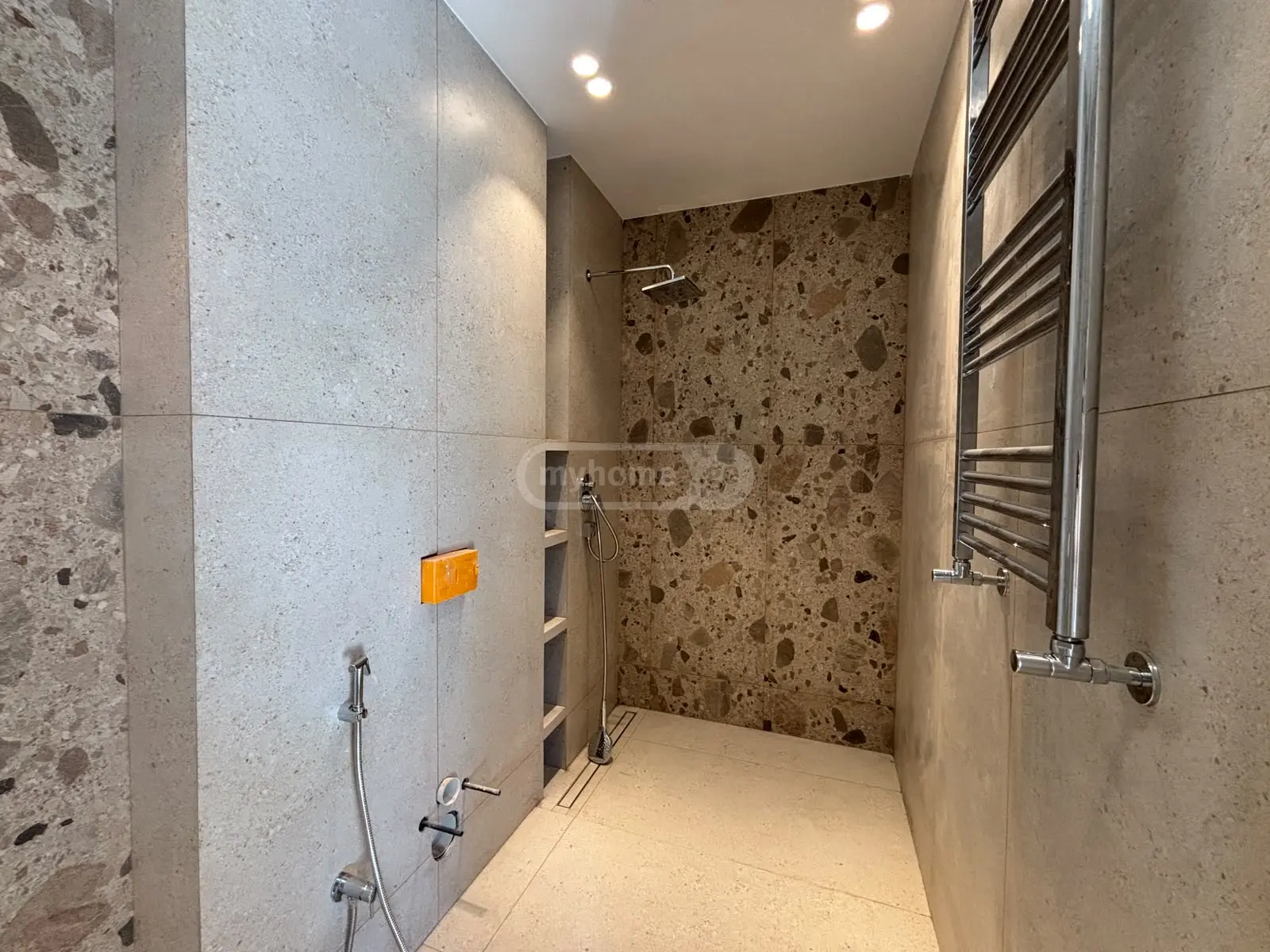 6 Room Private House For Sale view 6
