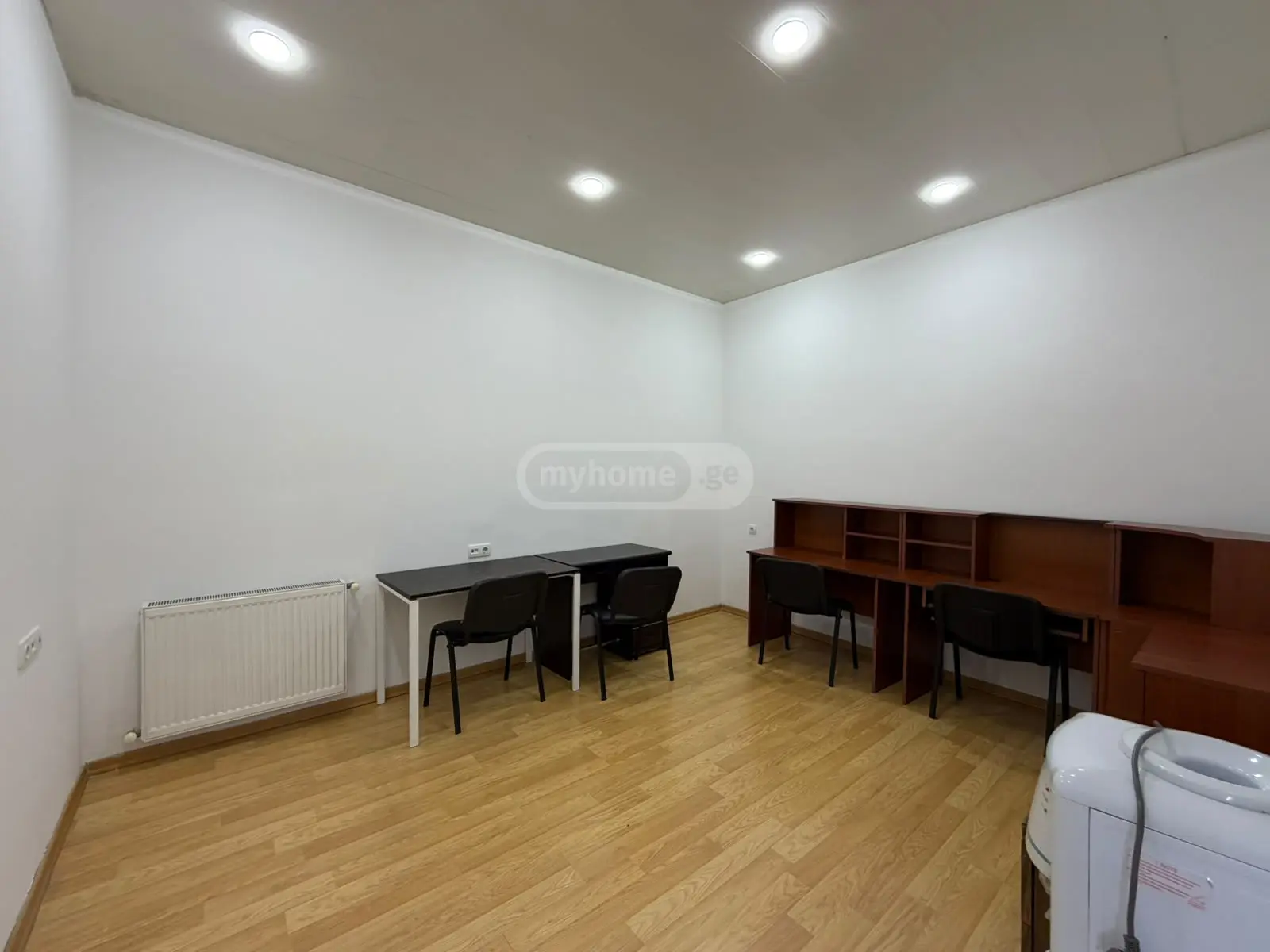Office Commercial Area For Rent In Mtatsminda view 9