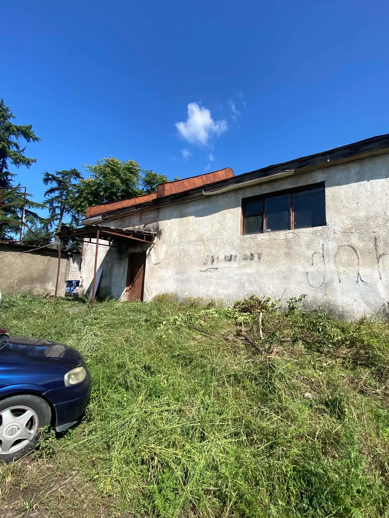 Universal Commercial Area For Sale In Zestaphoni view 3