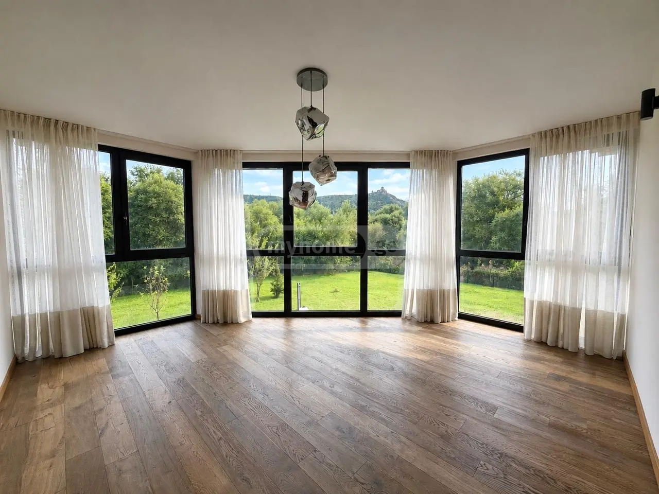 6 Room Country House For Sale view 4