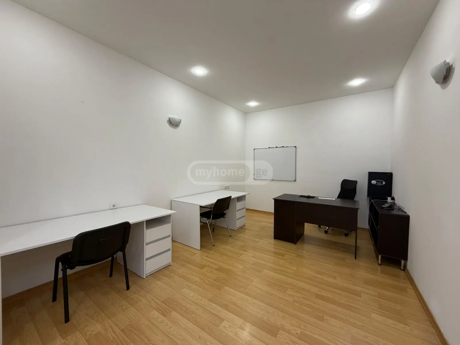 Office Commercial Area For Rent In Mtatsminda view 5
