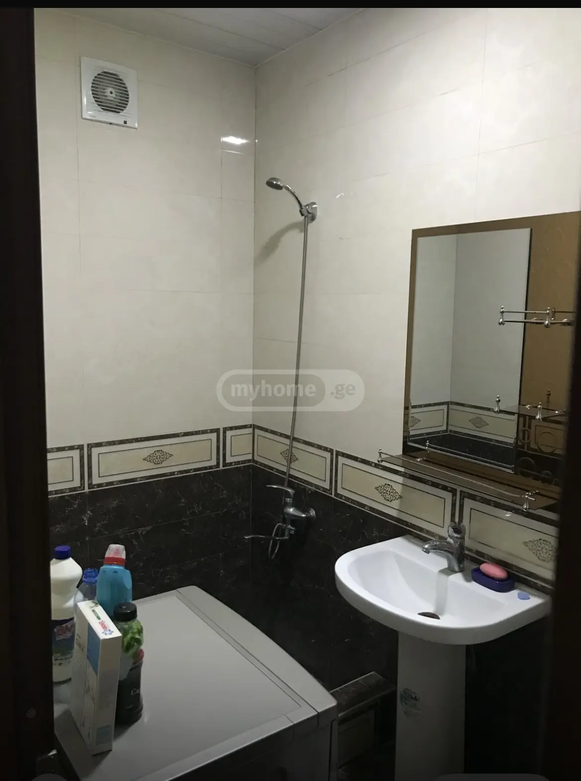 3 Room Apartment For Rent In Zugdidi view 9
