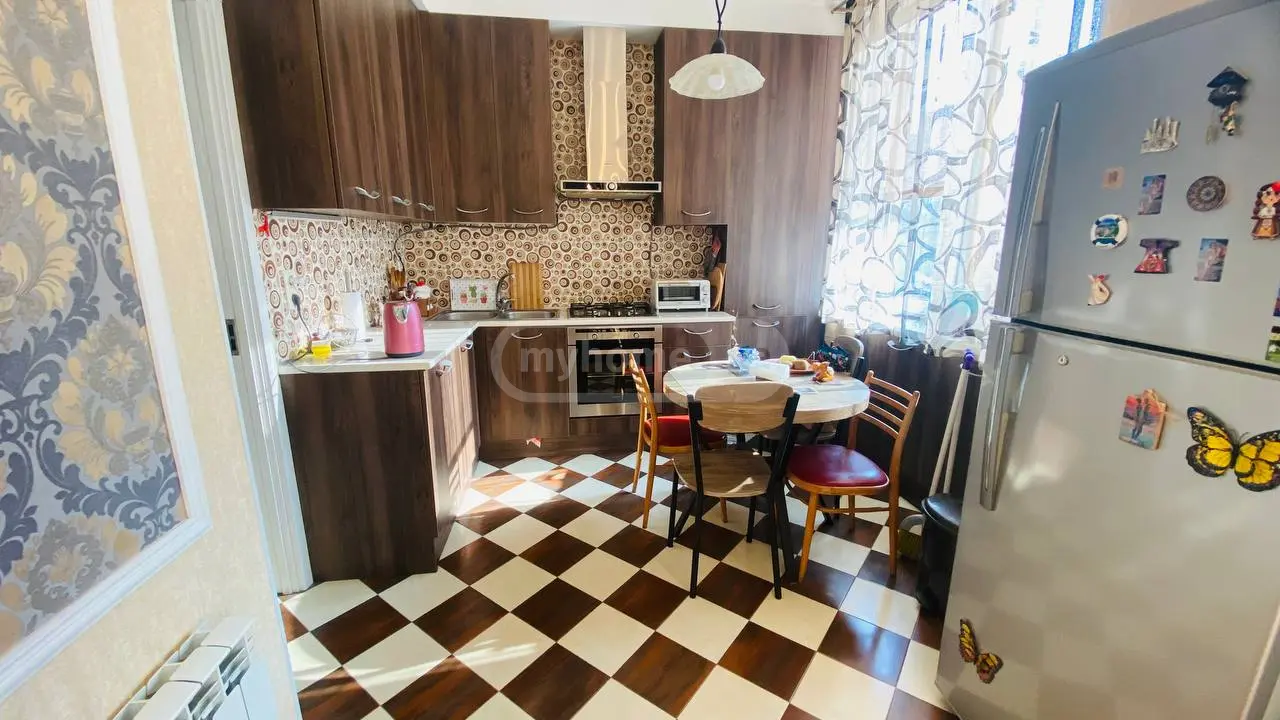 4 Room Apartment For Sale view 9