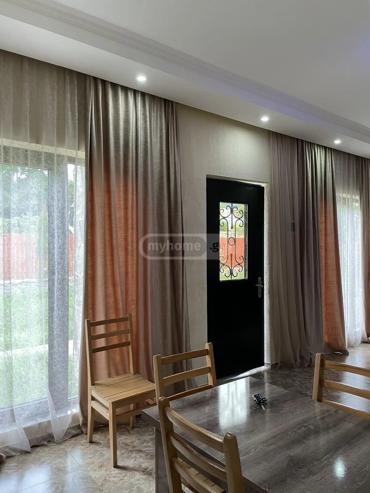 3 Room Private House For Sale view 6