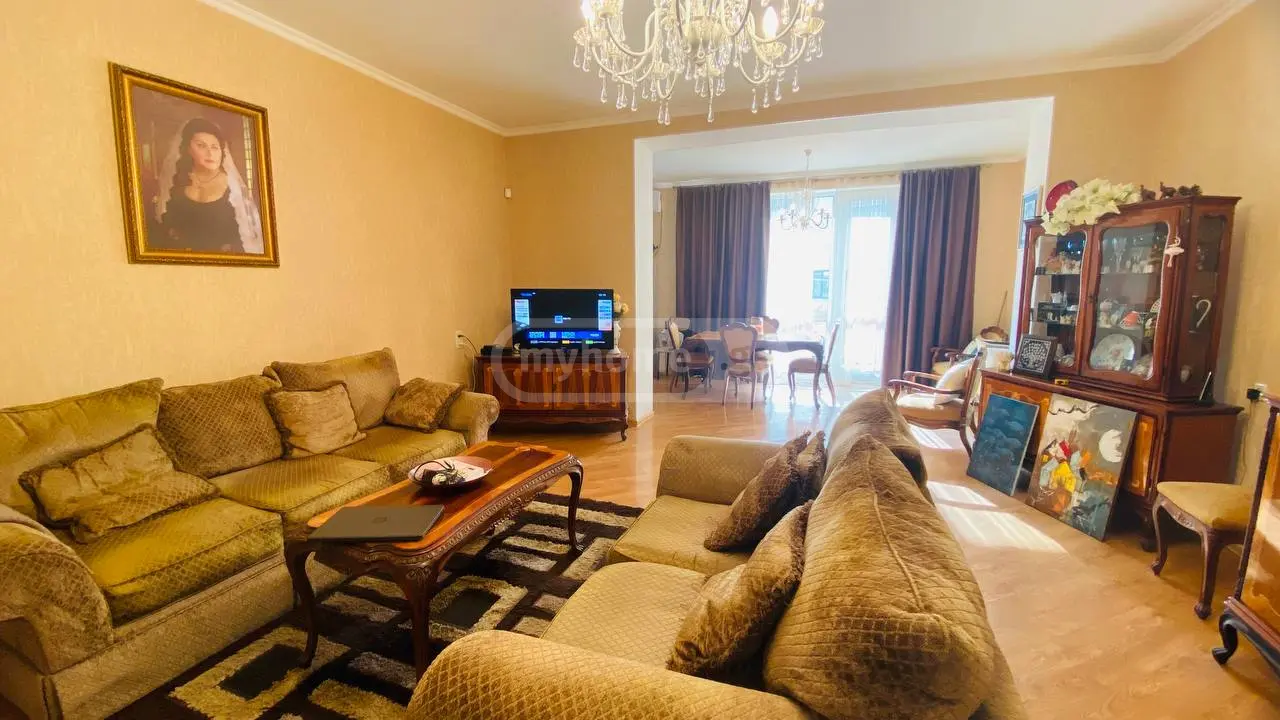 4 Room Apartment For Sale view 2