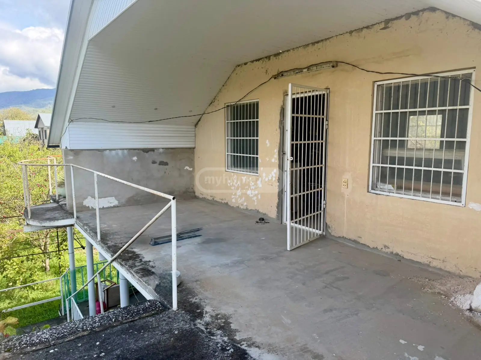 6 Room Country House For Sale view 13