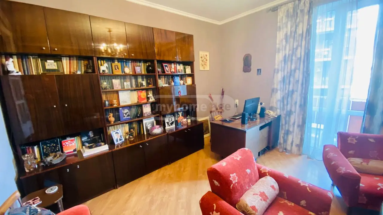 4 Room Apartment For Sale view 10