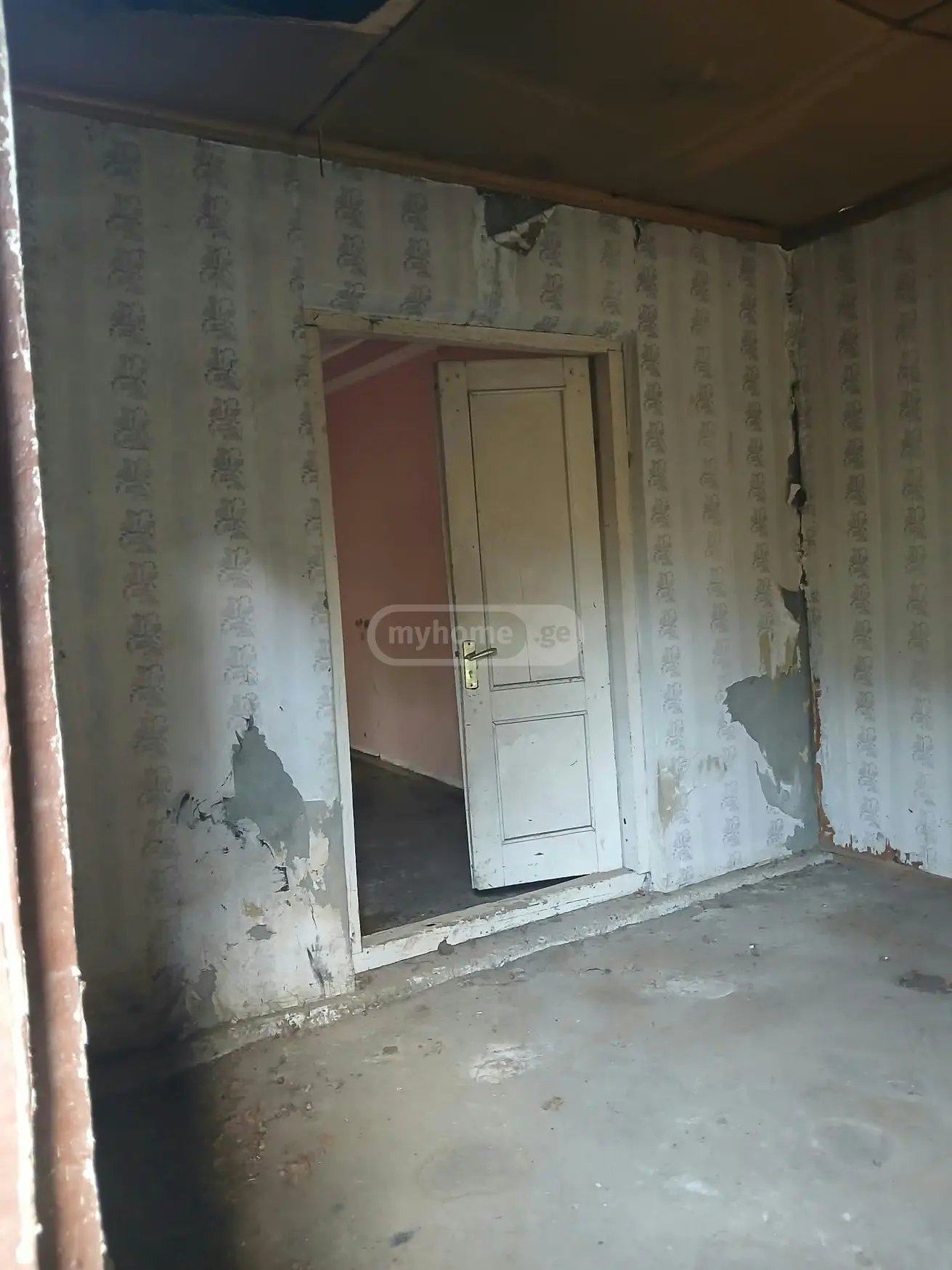 5 Room Private House For Sale view 6