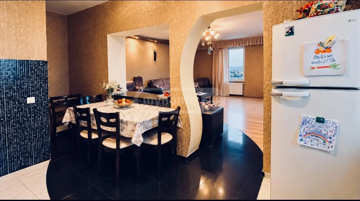 3 Room Apartment For Sale view 6