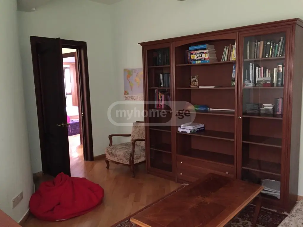 10+ Room Private House For Sale In Saburtalo view 2