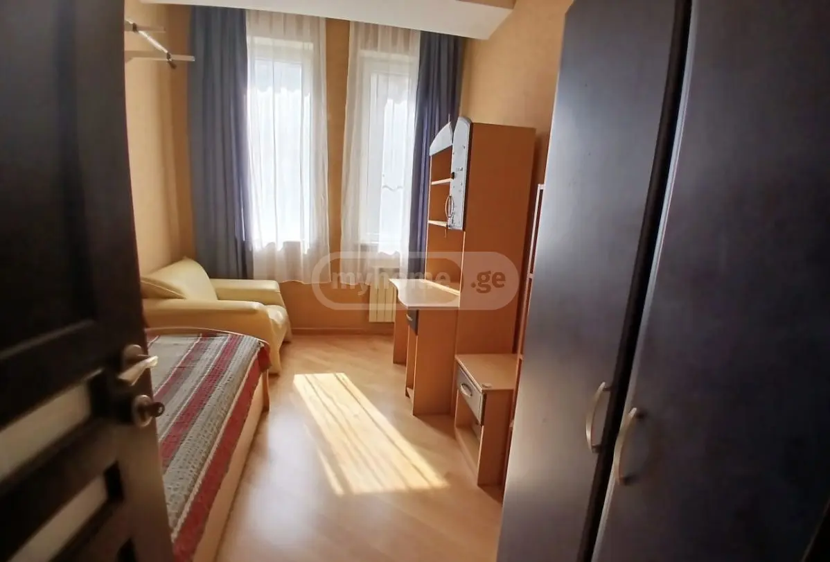 5 Room Apartment For Sale view 7