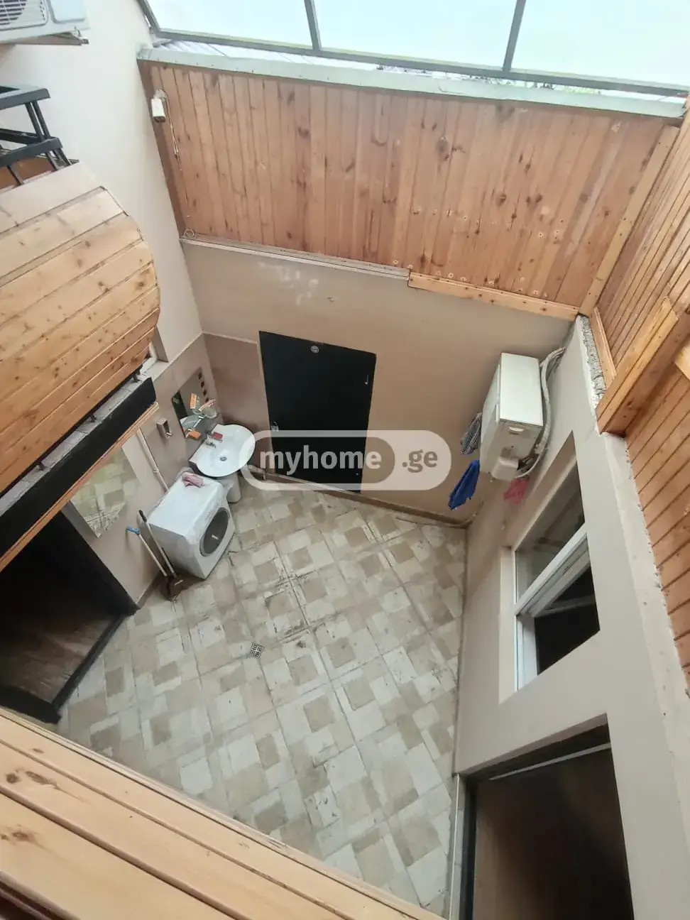 7 Room Private House For Sale view 13