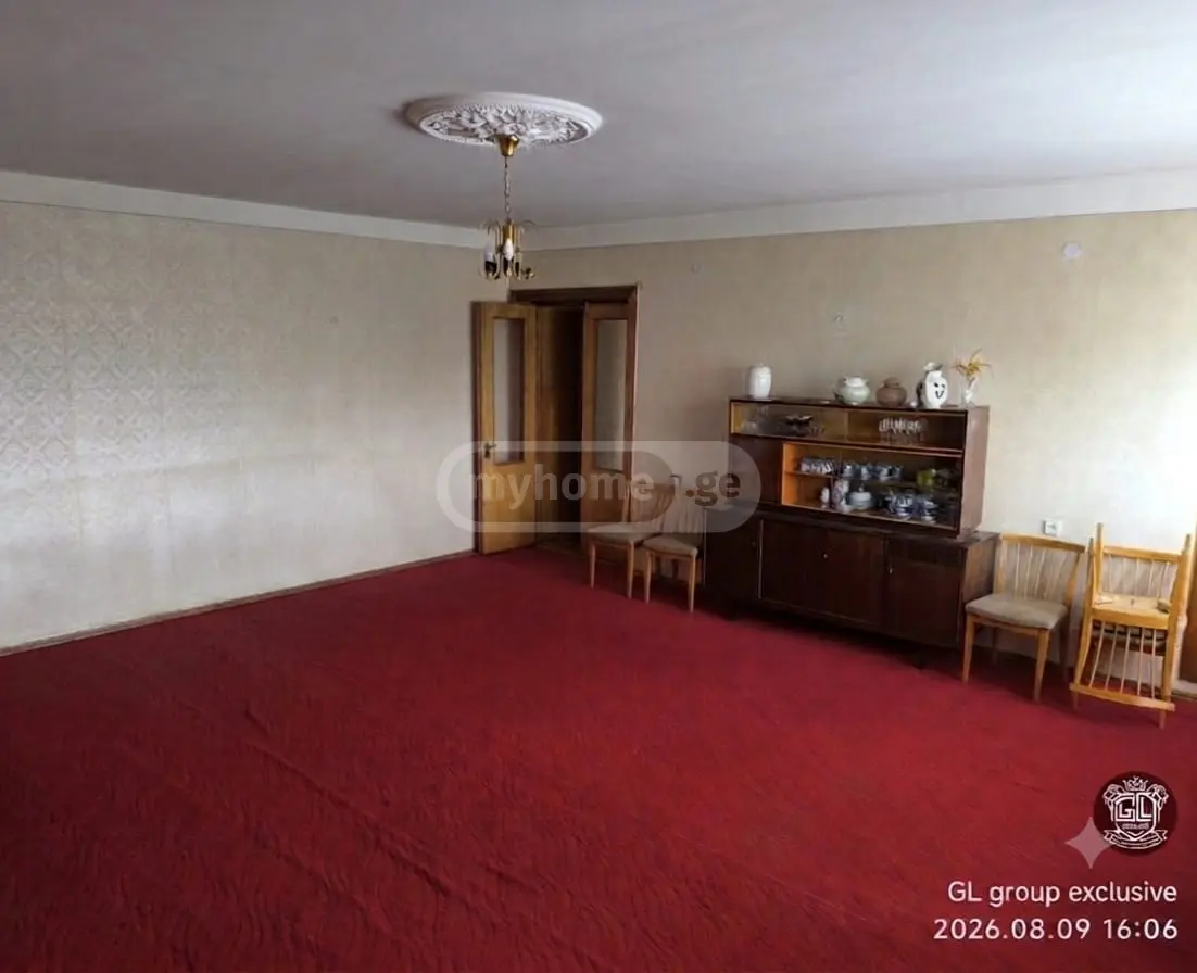 5 Room Apartment For Sale view 1