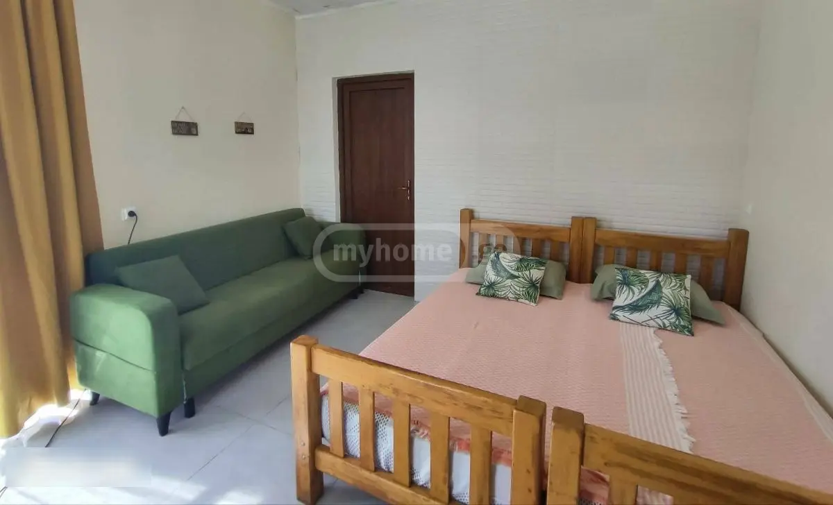 2 Room Private House For Sale view 4