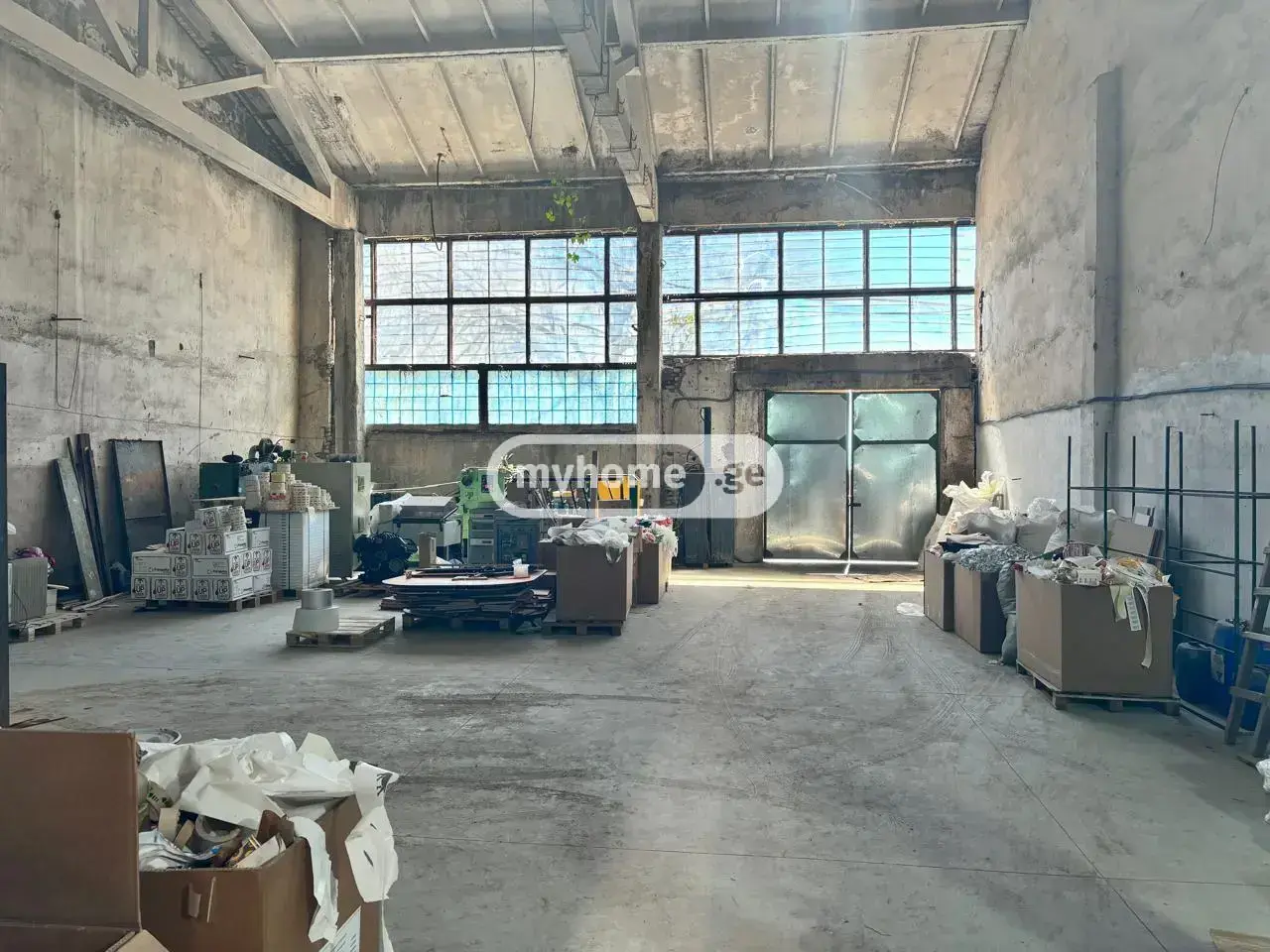 Universal Commercial Area Daily Rent In Lilo view 2