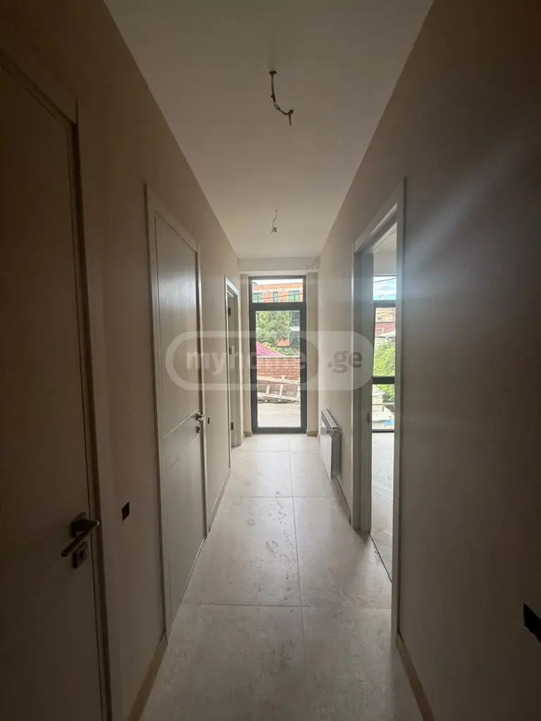 5 Room Private House For Sale view 12