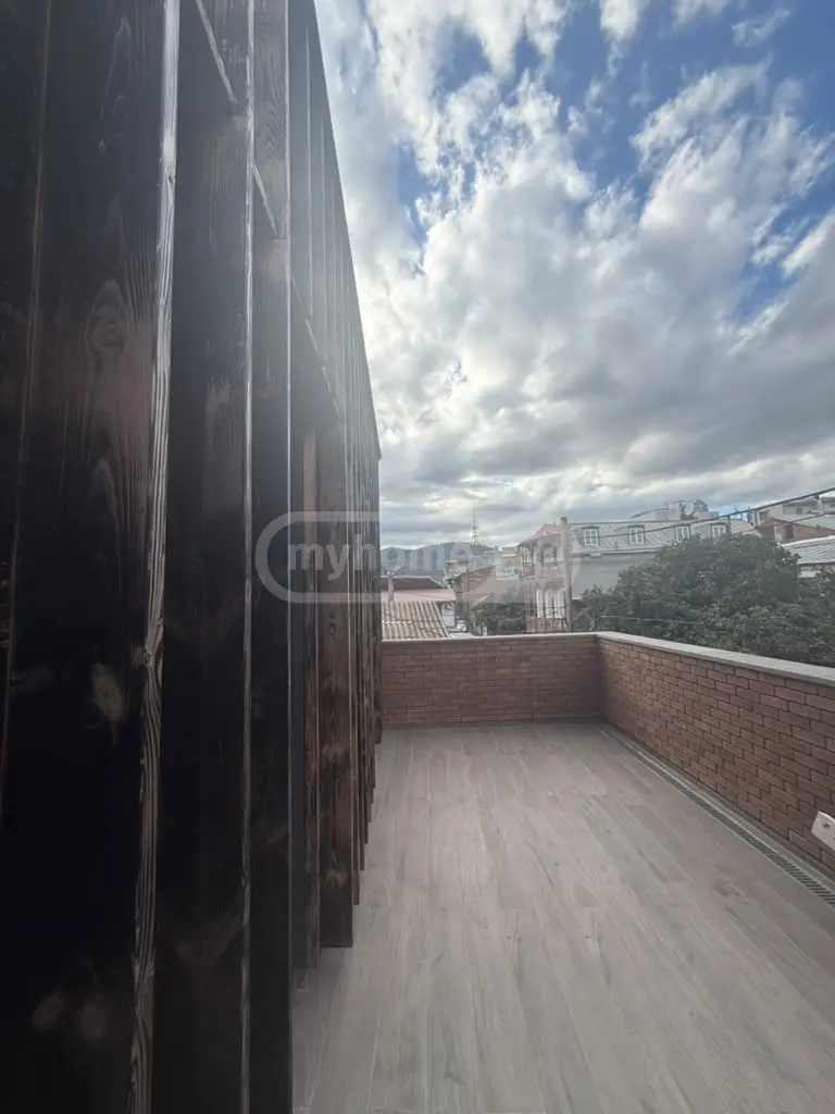 5 Room Private House For Sale view 6