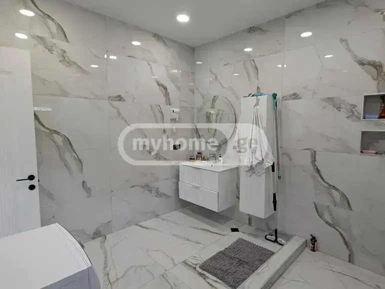6 Room Country House For Sale view 14