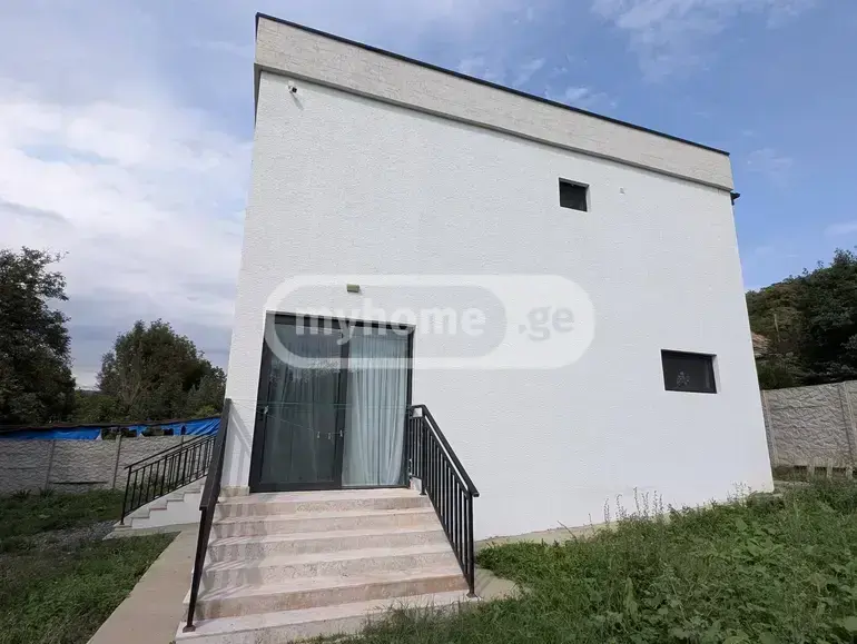6 Room Country House For Sale view 16