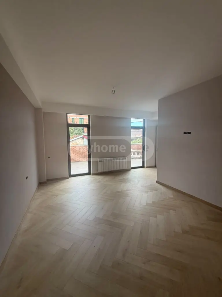 5 Room Private House For Sale view 8