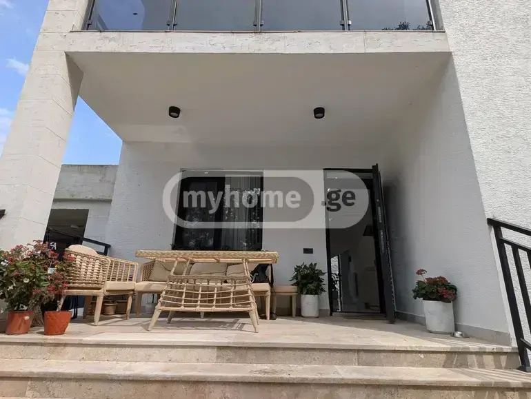 6 Room Country House For Sale view 9