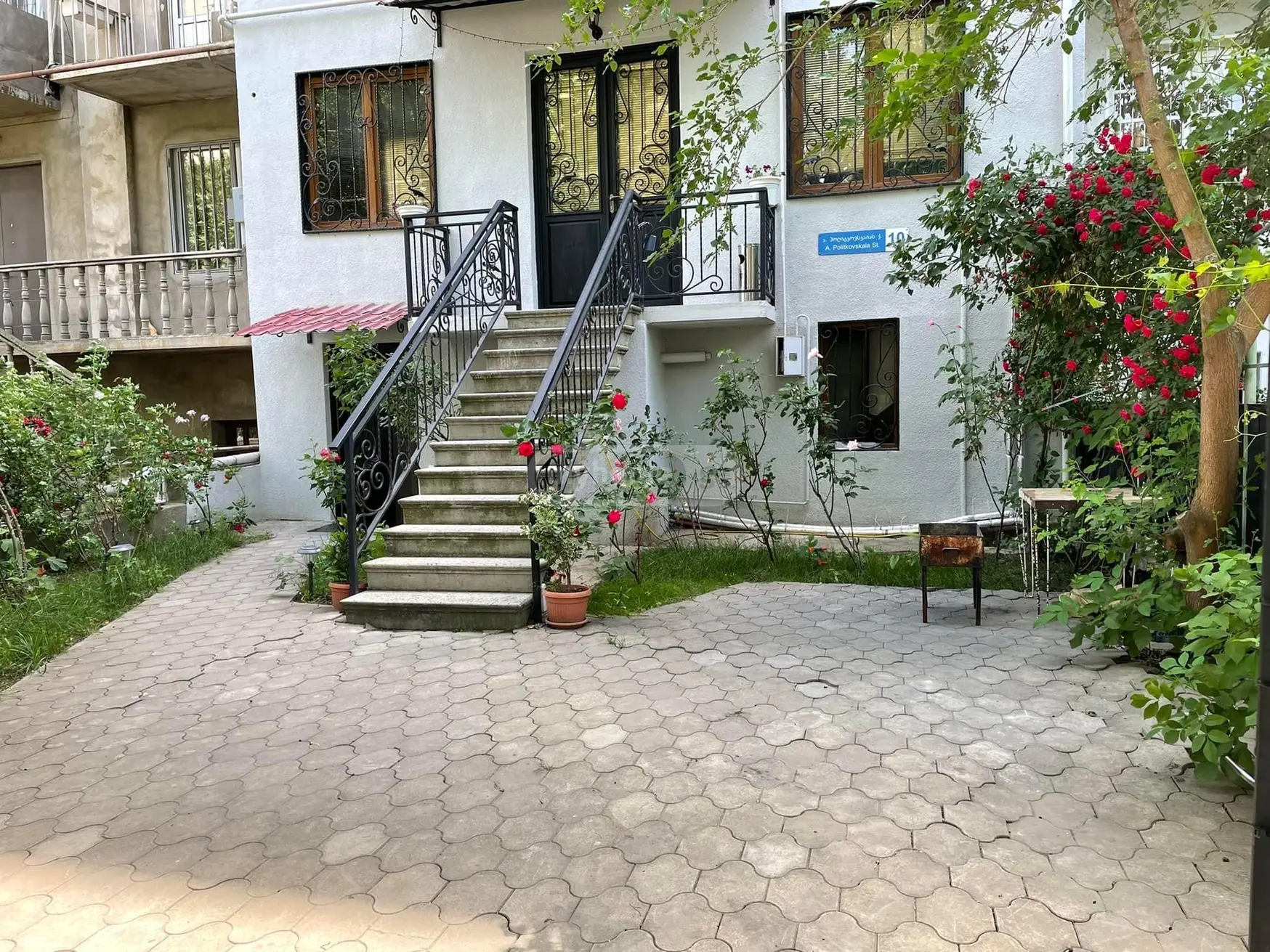 4 Room Private House Daily Rent In Saburtalo view 10